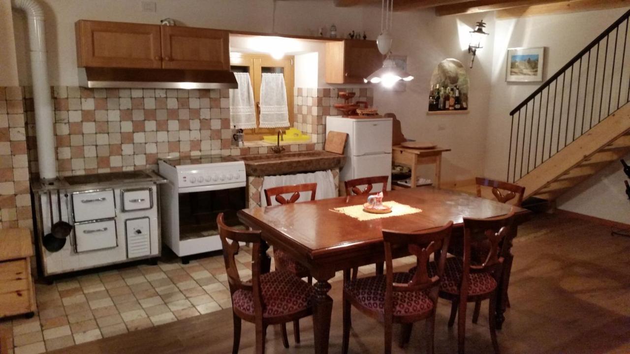 Chalet La Nos Molina di Ledro Phòng bức ảnh